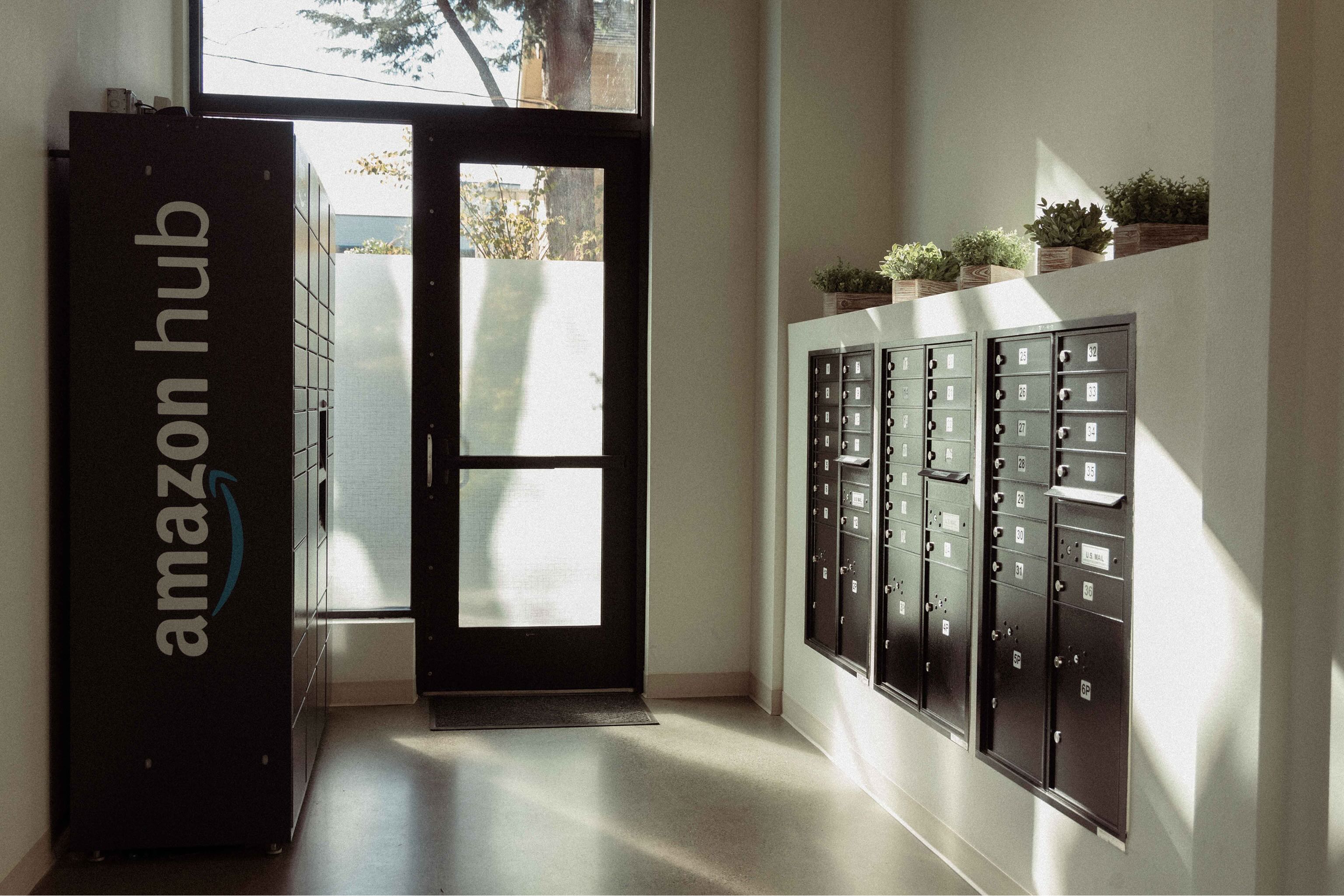 Amazon locker