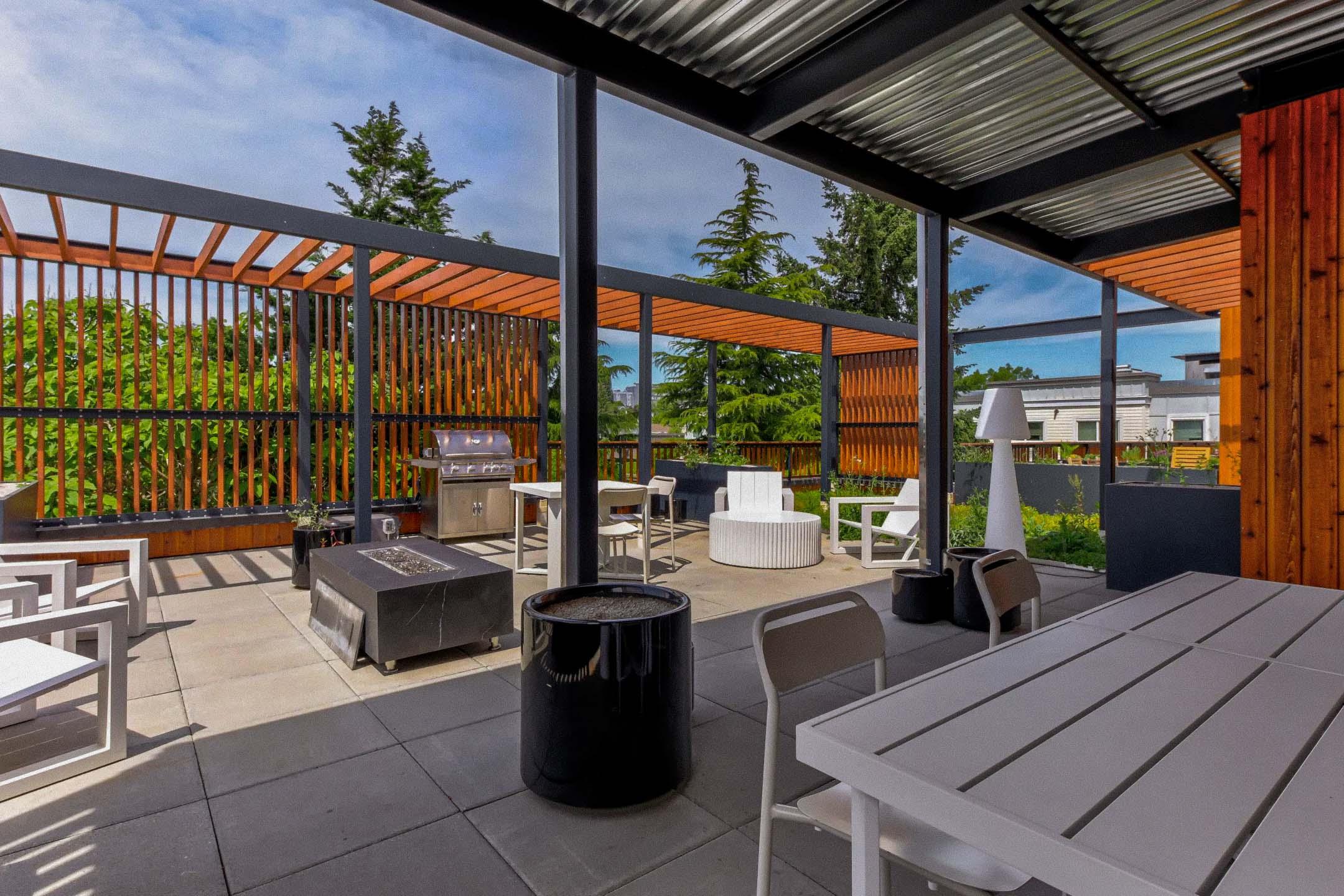 Rooftop terrace with bbq grill